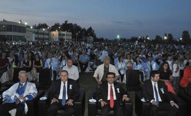 Çağ Üniversitesi'nde Mezuniyet Coşkusu Yaşandı