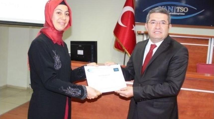 Girişimciler Sertifikalarını Aldı