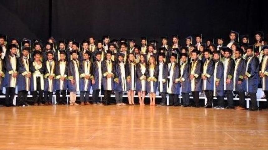 Ziraat Fak&uuml;ltesi'nde Mezuniyet T&ouml;reni