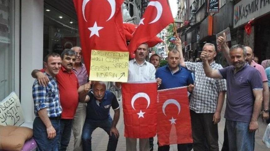 Zonguldaklı Esnafın Bayrak Mesajı