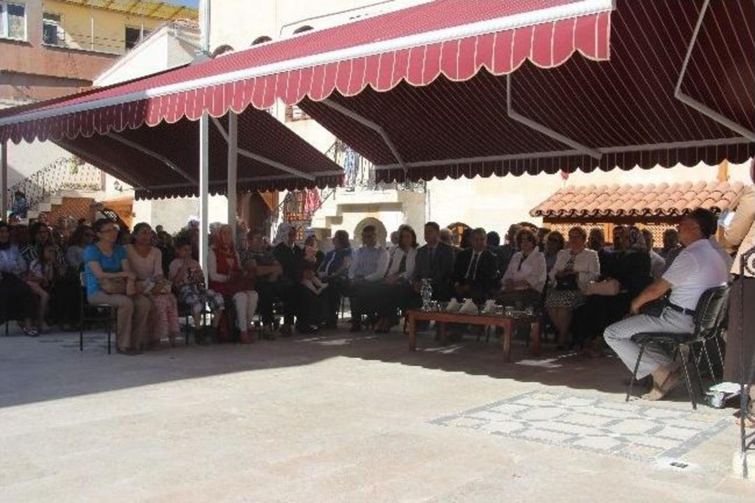 &Ccedil;atom'dan Yıl Sonu Sergisi