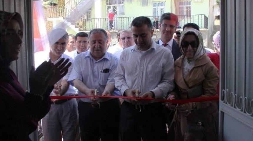 Halk Eğitim Merkezi Yıl Sonu Sergisi A&ccedil;tı