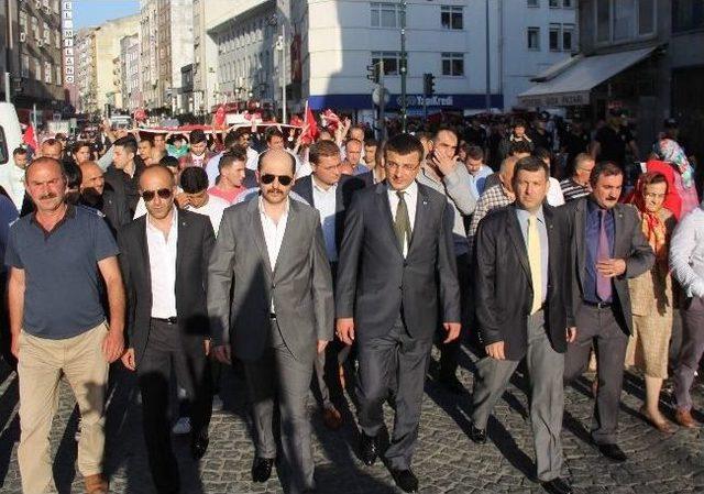 Rize’de Bayrak Yürüyüşü