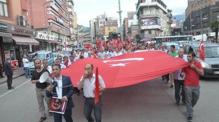 Zonguldak&rsquo;ta 'bayrak' Eylemi