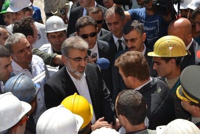Bakan Yıldız Maden İş&ccedil;ilerine Seslendi 1