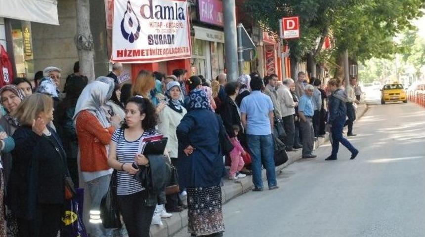 Trafoda Kaynaklanan Arıza Nedeniyle Tramvay İle Ulaşım Durdu