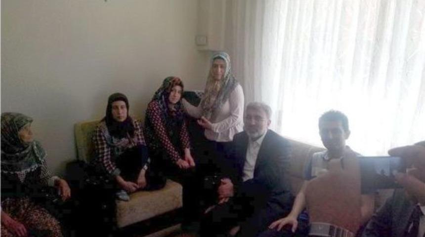 Enerji Bakanı Taner Yıldız'dan Şehit Madencinin Evine Taziye Ziyareti