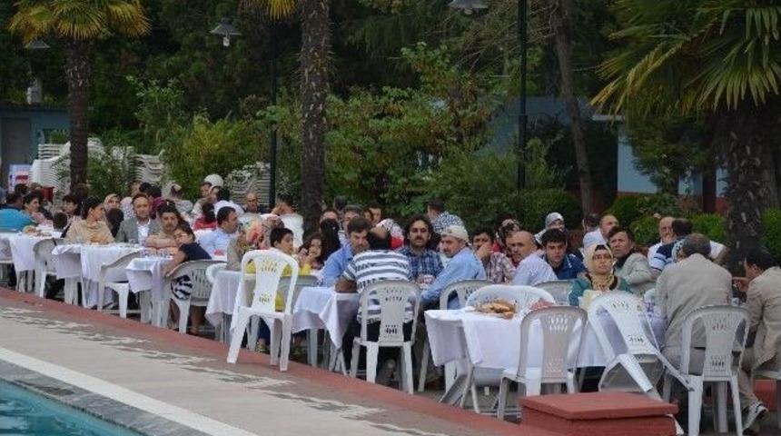 Eğitim Bir Sen&rsquo;den Geleneksel Yıl Sonu Yemeği