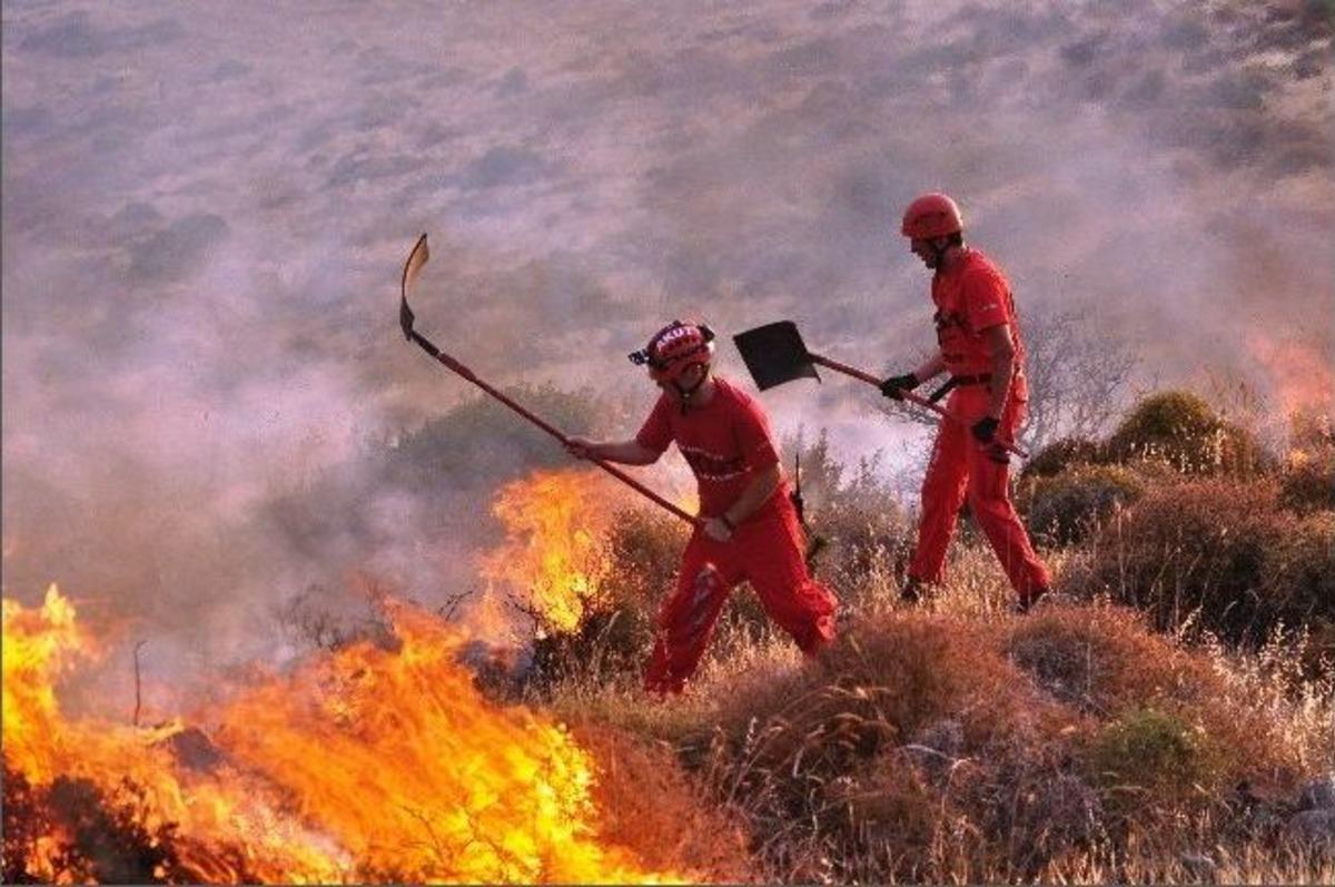 Yangın, Akut Şap Şapları İle S&ouml;nd&uuml;r&uuml;ld&uuml;