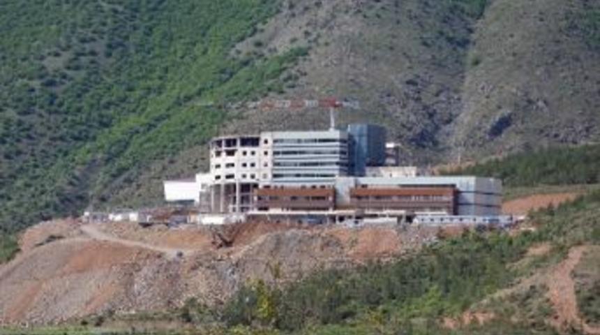 G&uuml;m&uuml;şhane&rsquo;nin Yeni Hastanesi Hızla Y&uuml;kseliyor