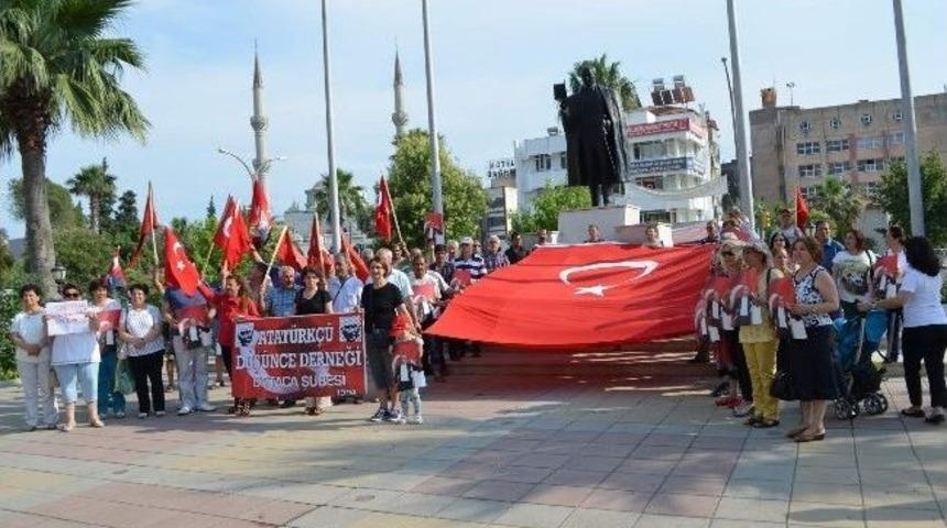 Ortaca&rsquo;da Bayrağa Saygı Y&uuml;r&uuml;y&uuml;ş&uuml;