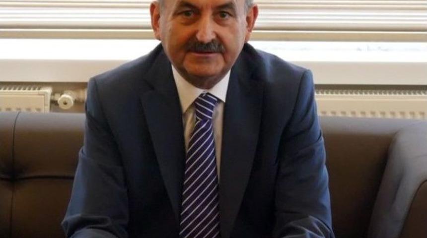 Sağlık Bakanı M&uuml;ezzinoğlu: "musul&rsquo;daki T&uuml;rk Rehineler İ&ccedil;in Hızlı Bir &Ccedil;alışma Y&uuml;r&uuml;t&uuml;l&uuml;yor"