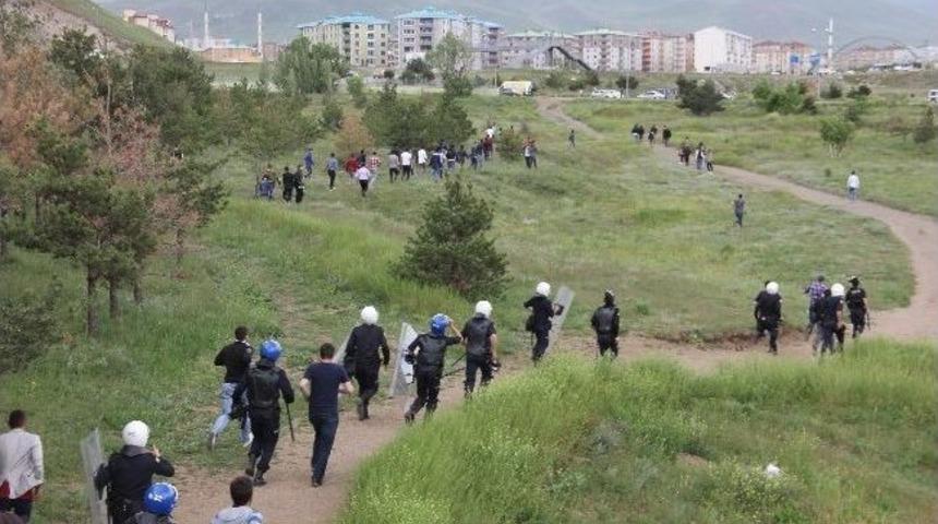 G&ouml;zaltına Alınan 42 &Ouml;ğrenci Serbest Bırakıldı