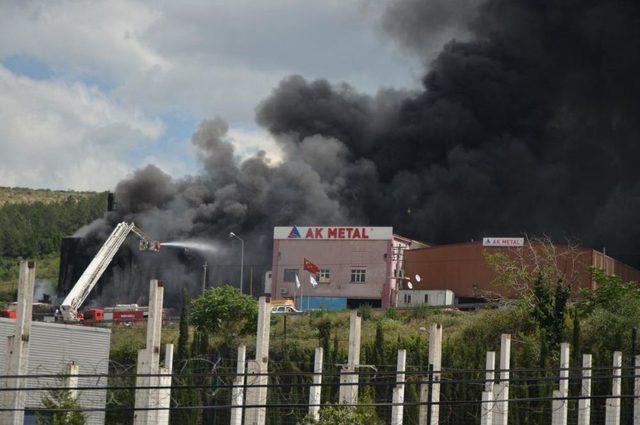 Kocaeli'de Fabrika Yangını