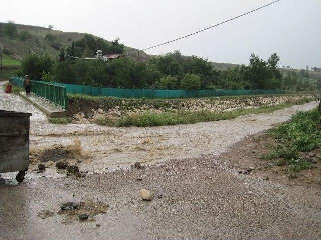 Vezirköprü’de Şiddetli Yağmur