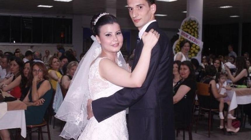 &Ccedil;ipli Ve &Uuml;nsal &Ccedil;ifti Evlendi