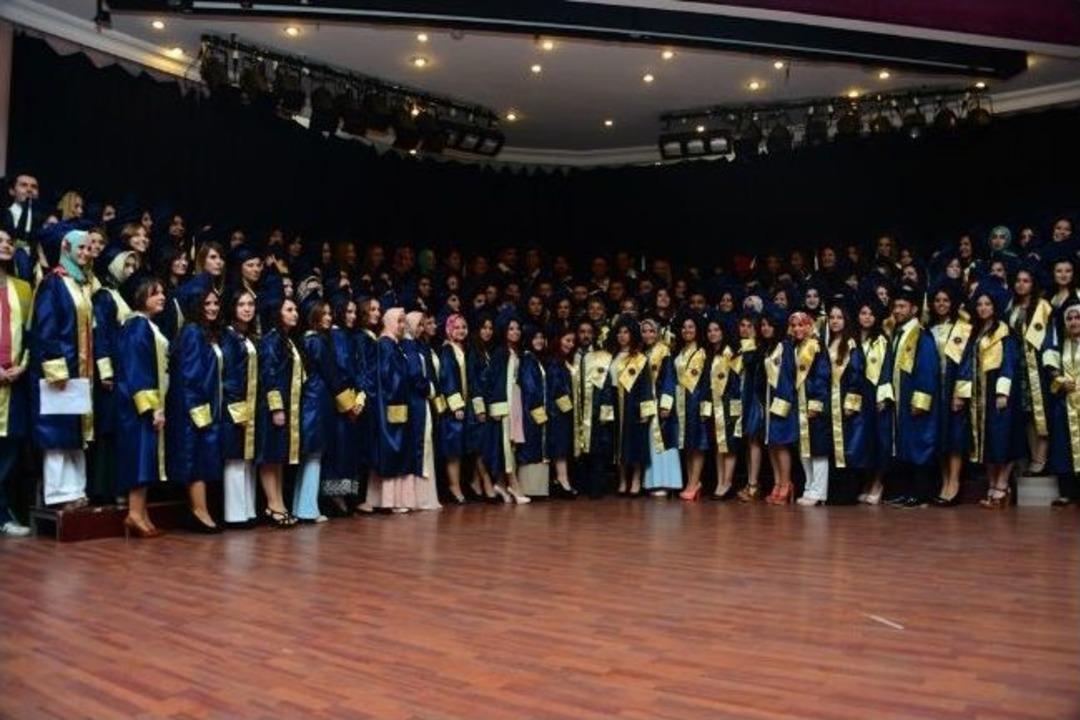 Sağlık Ordusuna 150 Ebe Ve Hemşire Daha Katıldı