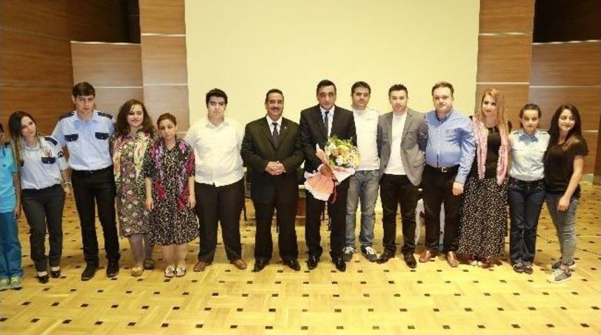 Şahinbeyde &ldquo;dava B&ouml;&ouml;g&rdquo; Komedi Oyunu Sergilendi