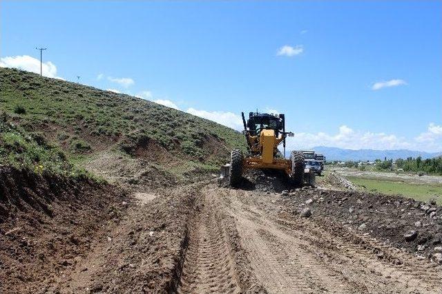 Ağrı’da Yol Yapım Çalışması