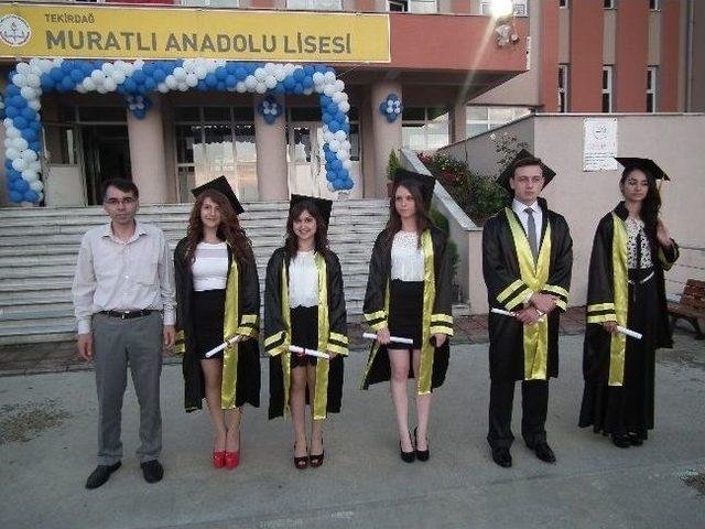 Anadolu Lisesi Mezunlarını Törenle Uğurladı