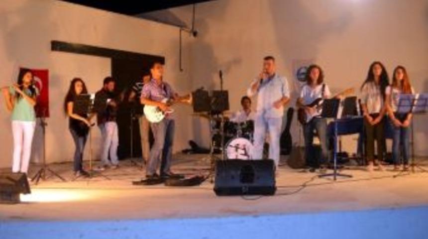 S&ouml;ke&rsquo;nin &Ouml;ğrenci M&uuml;zik Grubu Meandros Beğeni Topladı