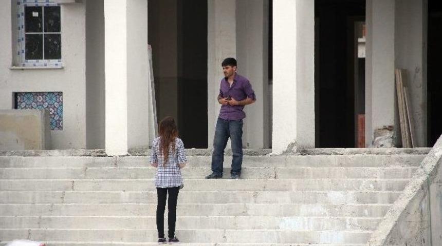 Paralarının Bir Kısmını Alan İş&ccedil;iler 4 G&uuml;nl&uuml;k Eyleme Son Verdi