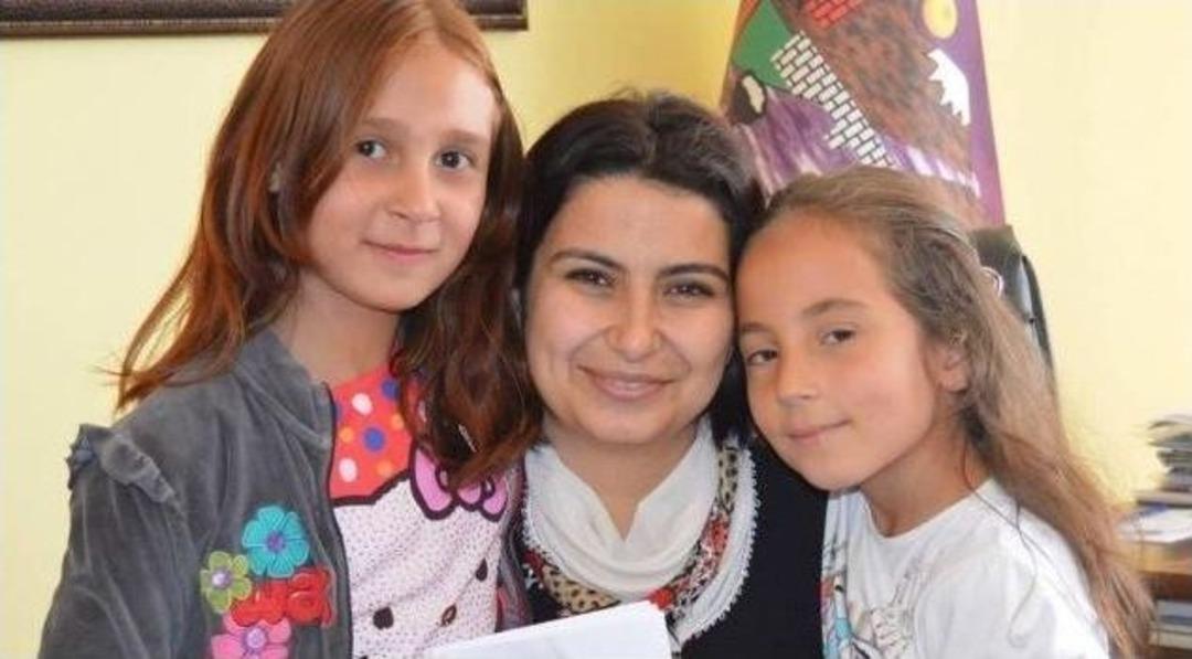 &Ccedil;emberli Efe: