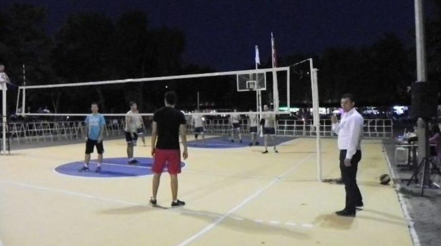 &Ouml;demiş Belediyesi Yaz Turnuvaları Başladı