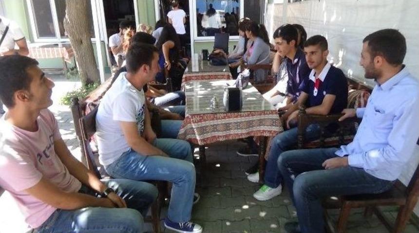 Kulp Belediyesi Sınava Girecek Öğrenciler İçin Moral Yemeği Düzenledi