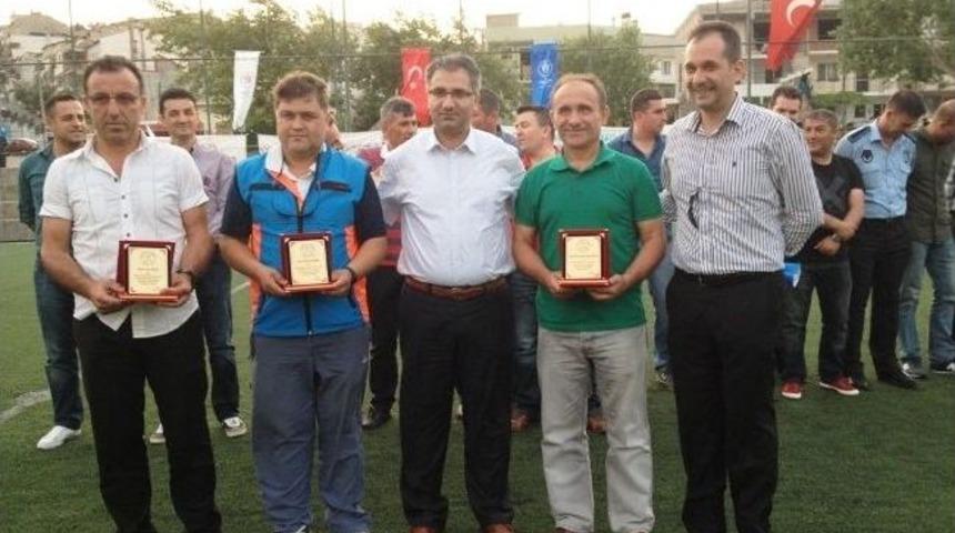 Ayvalık&rsquo;ta Kaymakamlık Kupası Belediyenin Oldu