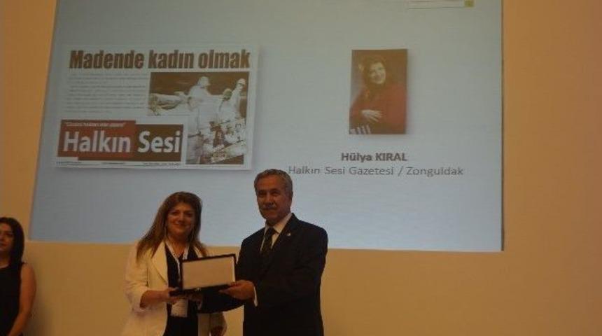 Zonguldaklı Gazeteci H&uuml;lya Kıral T&uuml;rkiye Birincisi