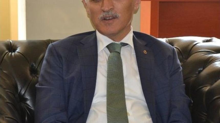 M&uuml;siad Genel Başkanı Olpak&rsquo;tan Bayrak İndirme Yorumu