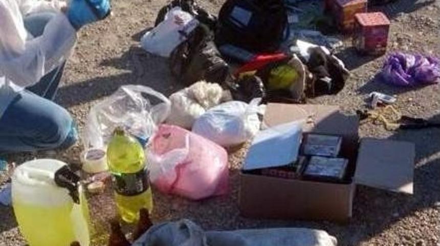 Ara&ccedil;ta Molotof Kokteyli Ve Havai Fişek Ele Ge&ccedil;irildi