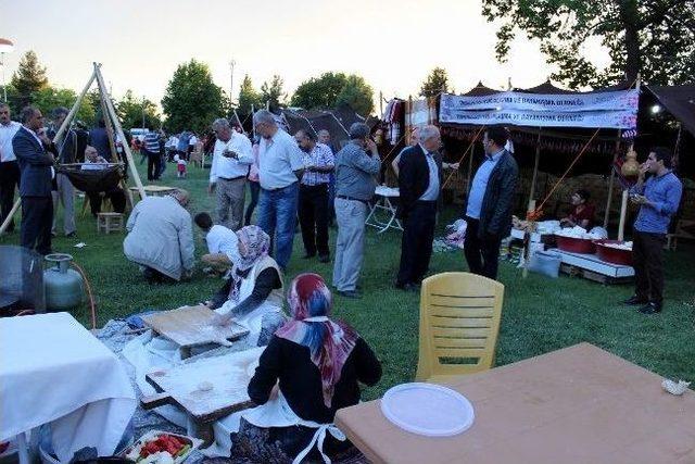 Hemşeri Dernekleri Festivalde Buluştu