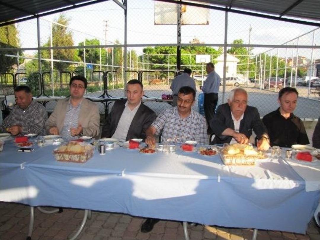 İl&ccedil;e Emniyet Amirine Veda Yemeği