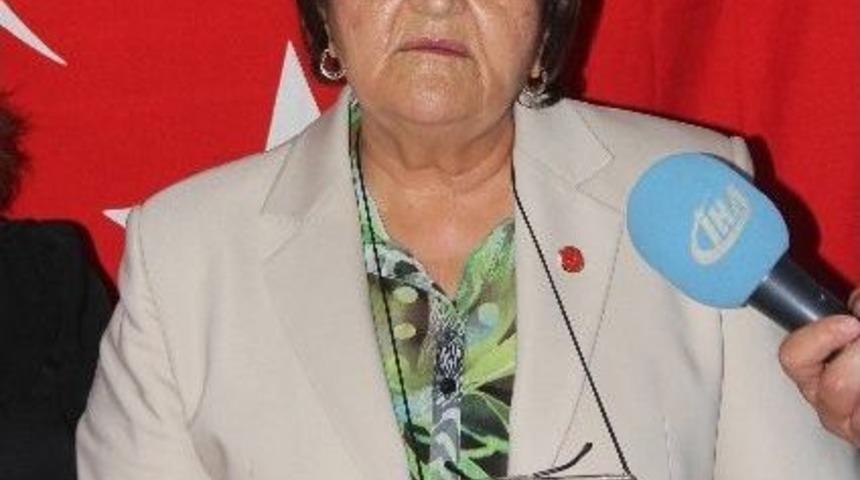 Şehit Yakınları Ve Gazilerden Bayrak İndirmeye Sert Tepki