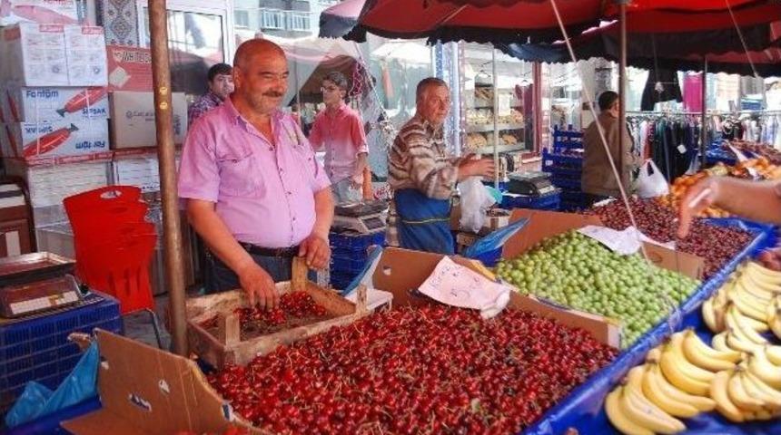 Yağmur Meyve Fiyatlarını Artırdı