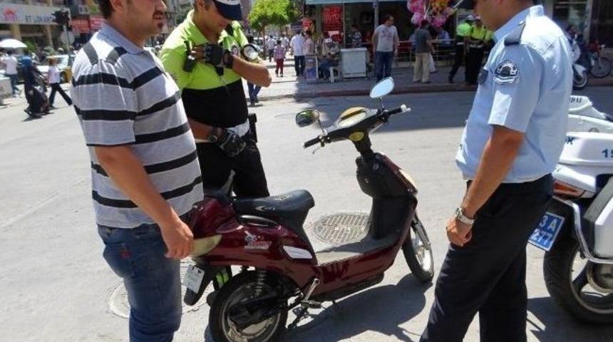 Emniyet M&uuml;d&uuml;rl&uuml;ğ&uuml;'nden Elektrikli Bisiklet Uyarısı