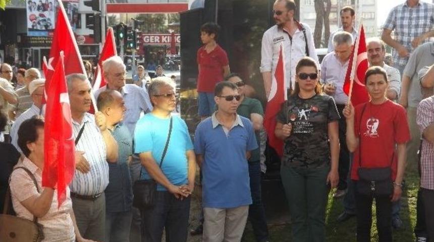 Bayrak İndirmeye Nazilli&rsquo;de 'bayraklı' Protesto