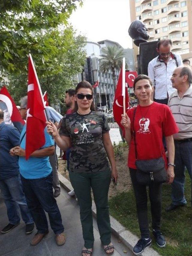 Bayrak İndirmeye Nazilli’de 'bayraklı' Protesto