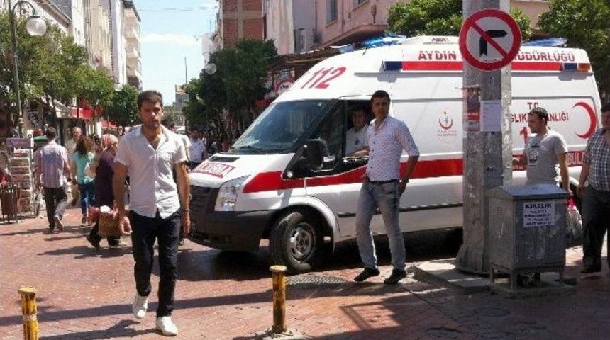 &Ccedil;arşıda Bayılan Kadına Sağlık Ekipleri 15 Dakikada Ulaşabildi