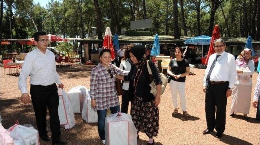 Nihan &Ouml;zt&uuml;rk Yetim, &Ouml;ks&uuml;zlerle Kahvaltıda Buluştu