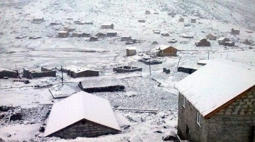Rize&rsquo;de Haziran Karı