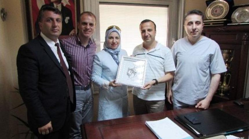 İmperial Hastanesi&rsquo;ne Teş&uuml;kk&uuml;r Ziyareti