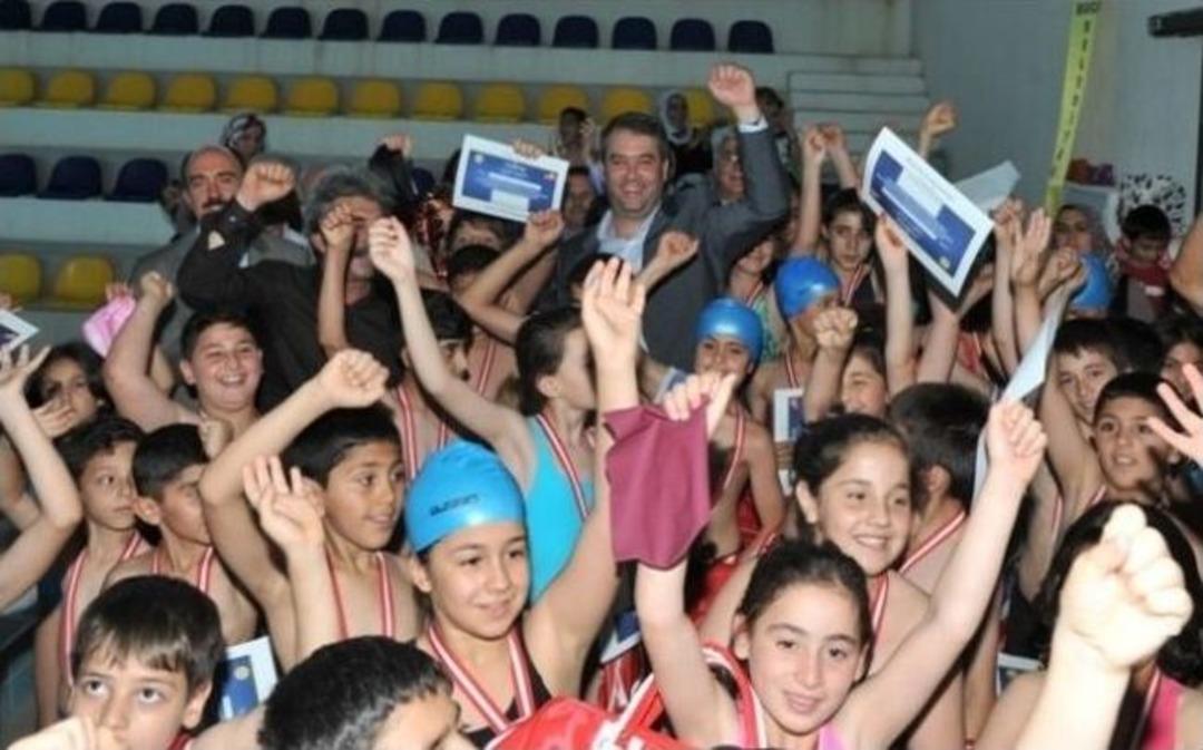 Buca'nın Minikleri Sertifikalarını Başkan'dan Aldı