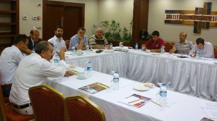 Malatya&rsquo;ya Gelen Mevsimlik Tarım İş&ccedil;ilerinin Sorunları Ele Alındı