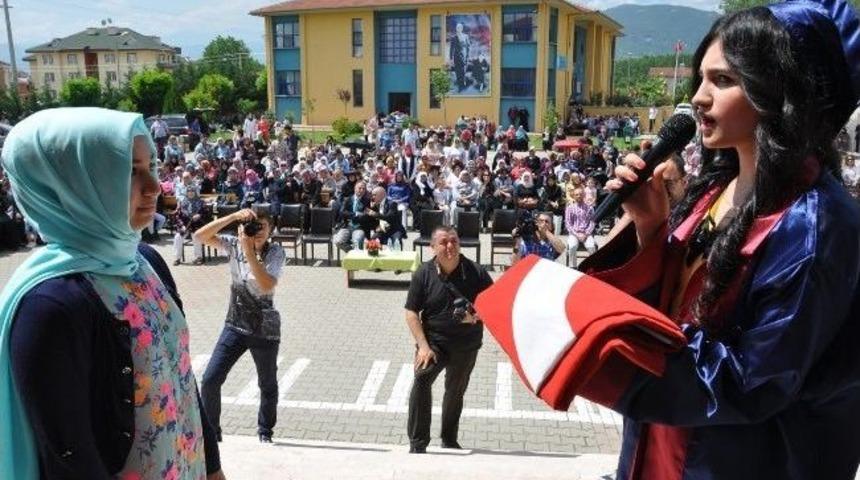 Kep Yerine G&uuml;vercinleri Havaya Attılar