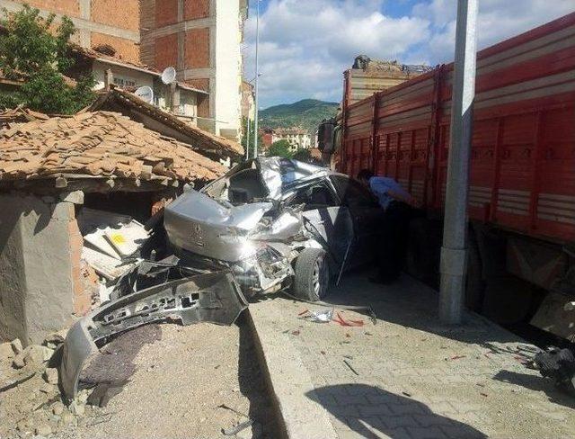 İskilip'te Trafik Kazası: 1 Yaralı