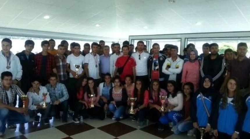 Van&rsquo;da 7 Branşta Turnuva D&uuml;zenlendi