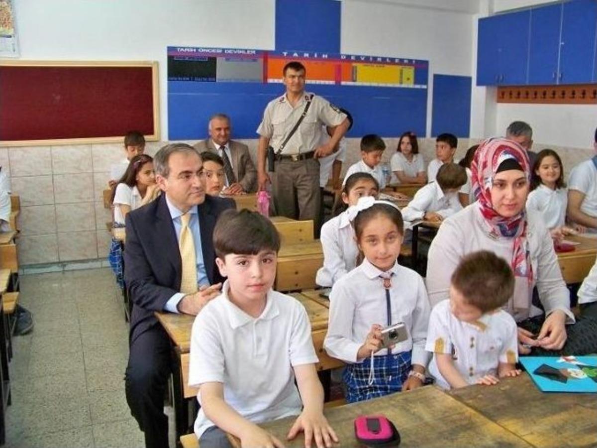 Sungurlu&rsquo;da 10 Bin 793 &Ouml;ğrenci Karne Aldı